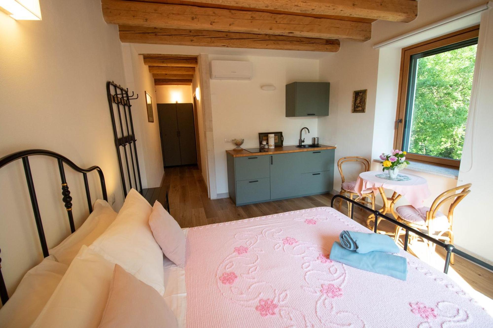 Agriturismo Ai Tre Sentieri Apartment Aurisina Ruang foto